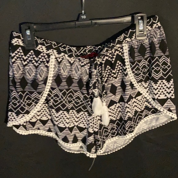 Woman’s opened sided shorts size L - Picture 1 of 3